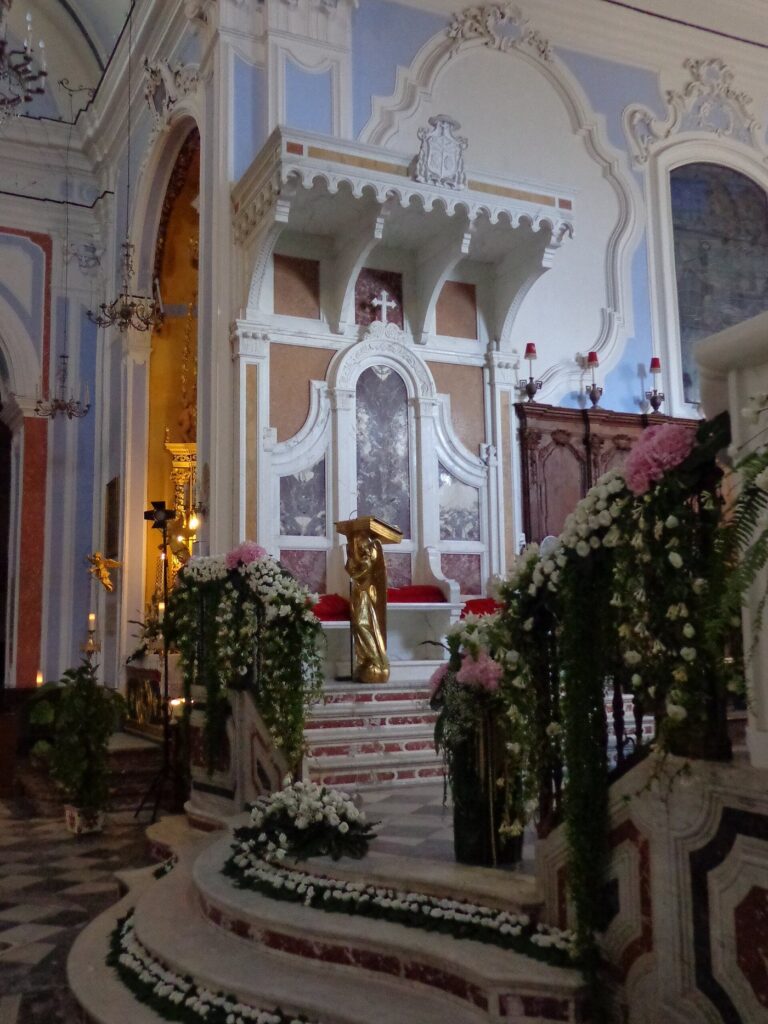La storia di Lipari dalle origini a oggi — Cattedra vescovile