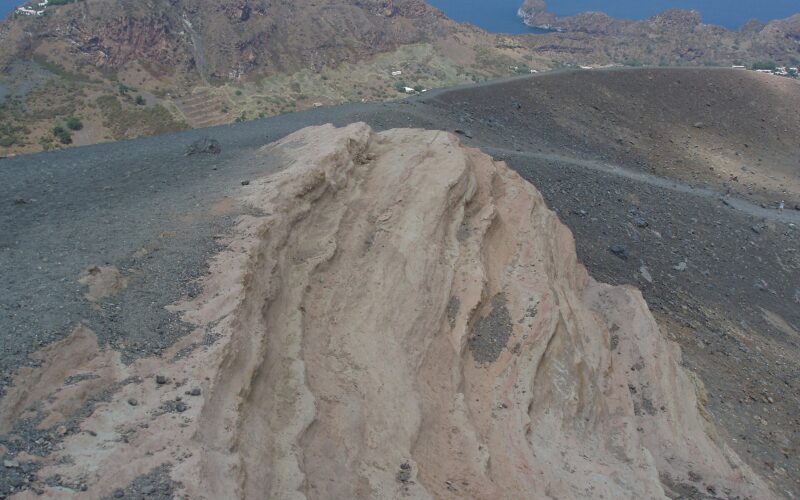 Uccelli e fauna marina intorno a Lipari — Vulcano