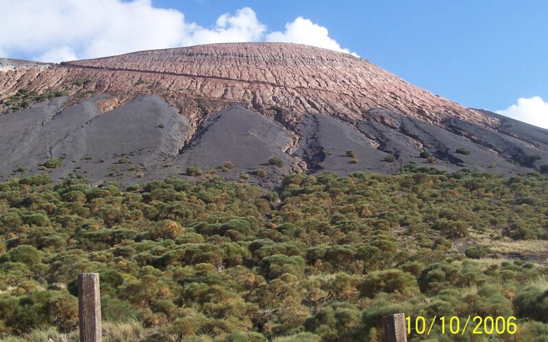 Alicudi da Lipari: cosa sapere prima di partire — Vulcano Island - Sicily