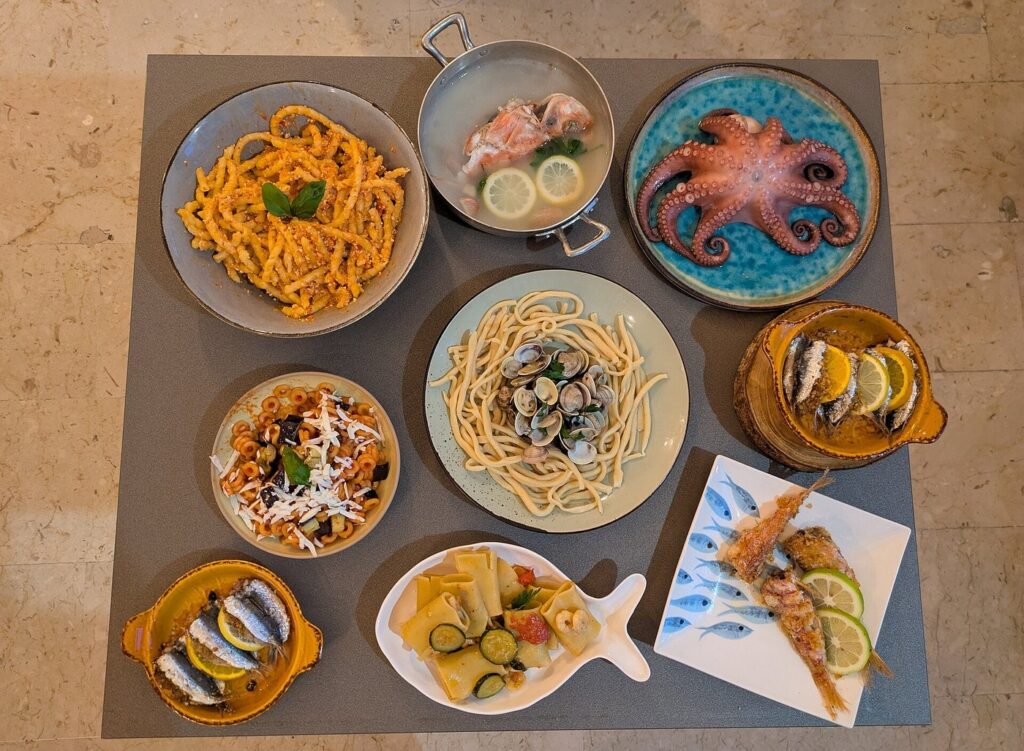 Il pesce nella cucina di Lipari: specie e preparazioni — Pasta and fish dishes photographed during Wiki Loves Sicilia 2025