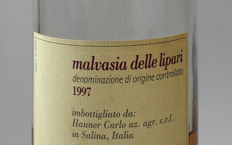 Malvasia delle Lipari: profumo, storia e abbinamenti — Malvasia delle Lipari DOC, Hauner