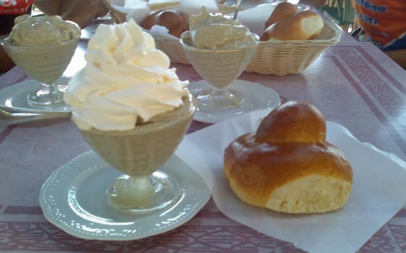 Granite e colazioni siciliane a Lipari — Granita di Bronte