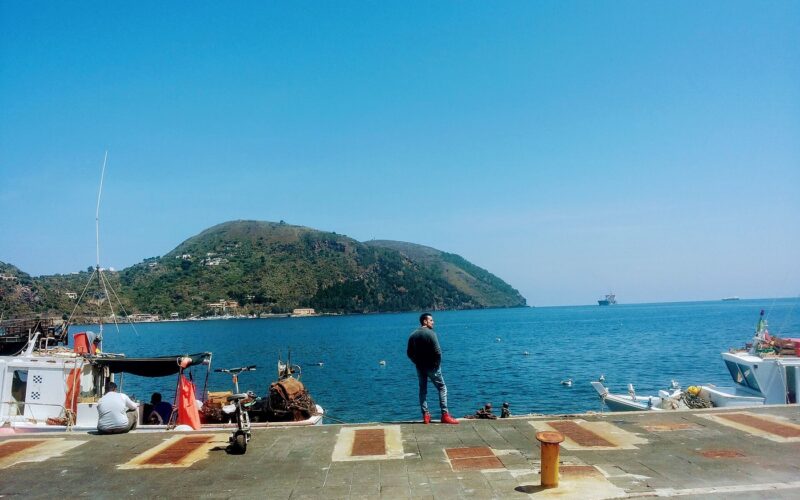 Praia di Vinci: la cala più appartata di Lipari — Port of Lipari, Aeolian Islands