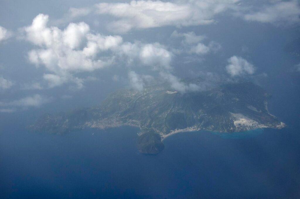 Acquacalda e la costa settentrionale di Lipari — A journey to the Aeolian islands. Island of Lipari