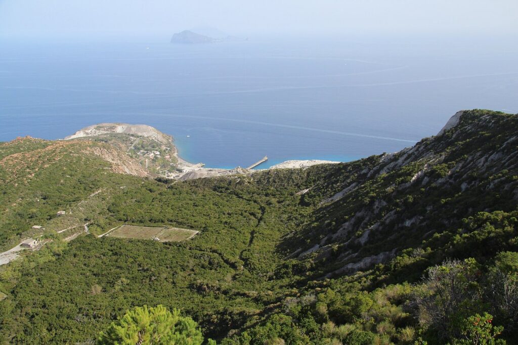 Come visitare Lipari rispettando l’ambiente — View from Monte Pilato towards Cave di Pomice at Porticello (Lipari Island).